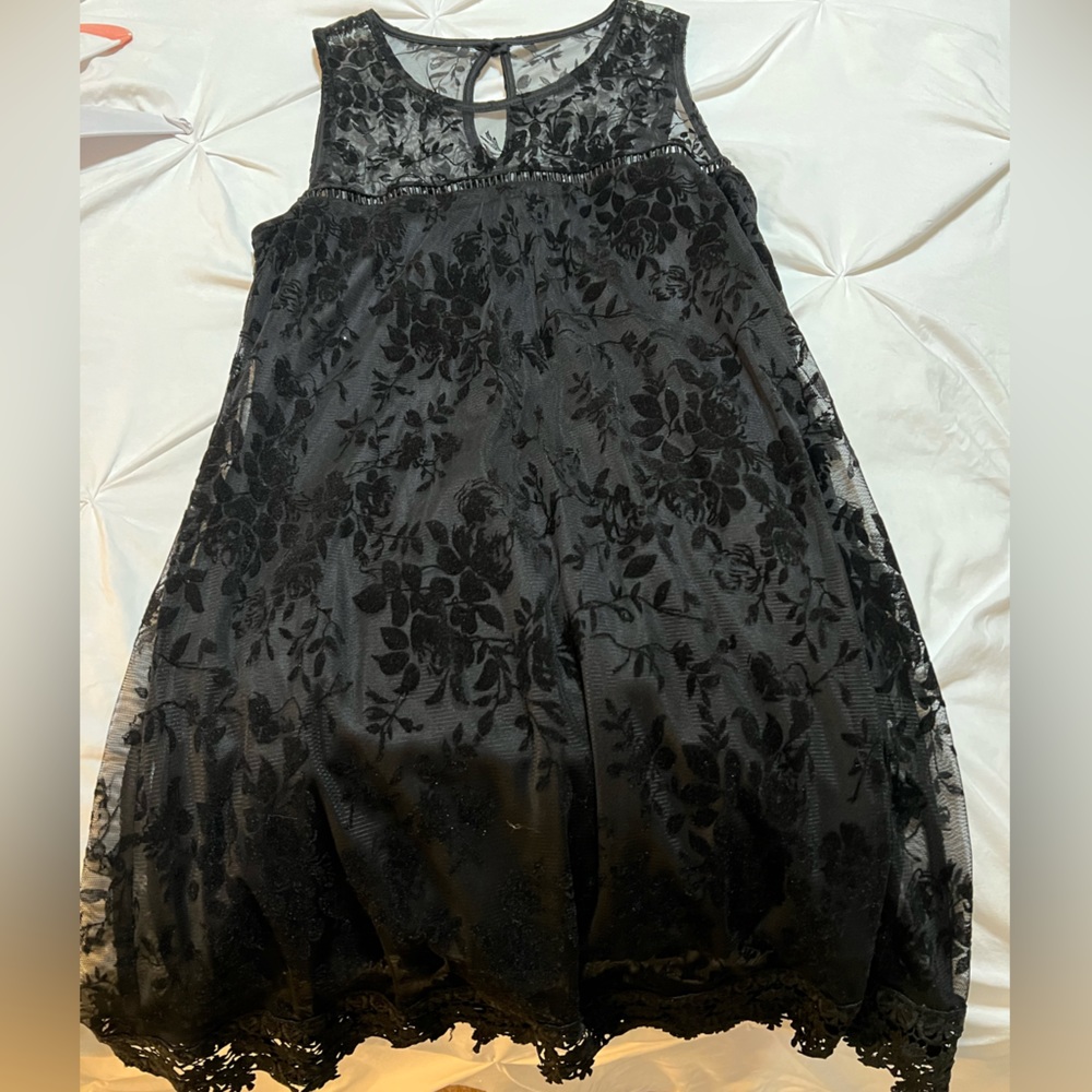 Black Lace Speechless Dress GXS